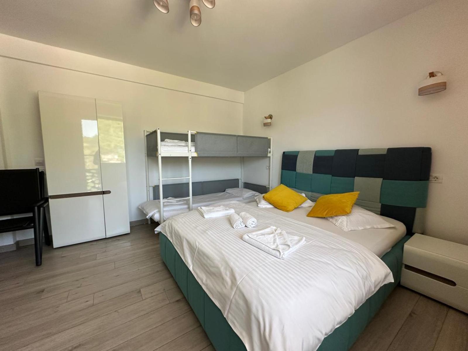 Bliss Dubova Bed & Breakfast ภายนอก รูปภาพ