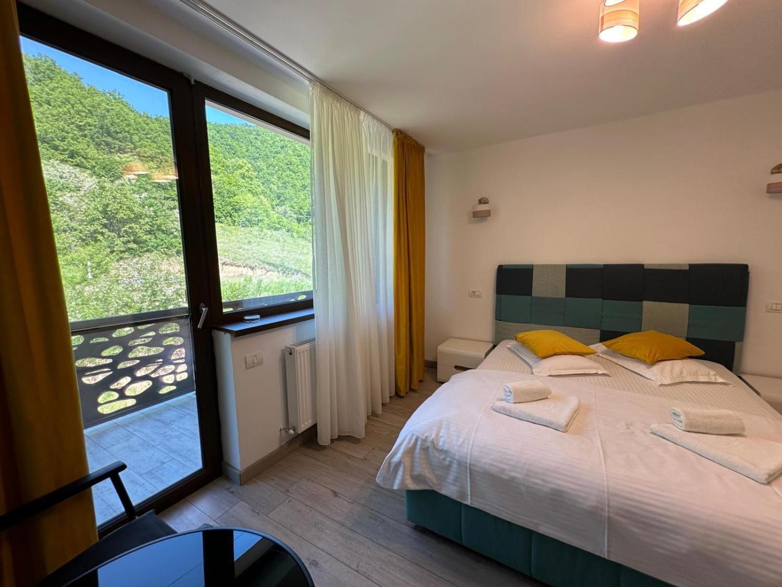 Bliss Dubova Bed & Breakfast ภายนอก รูปภาพ